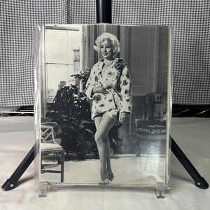 Elegance Black and White Marilyn Monroe print.